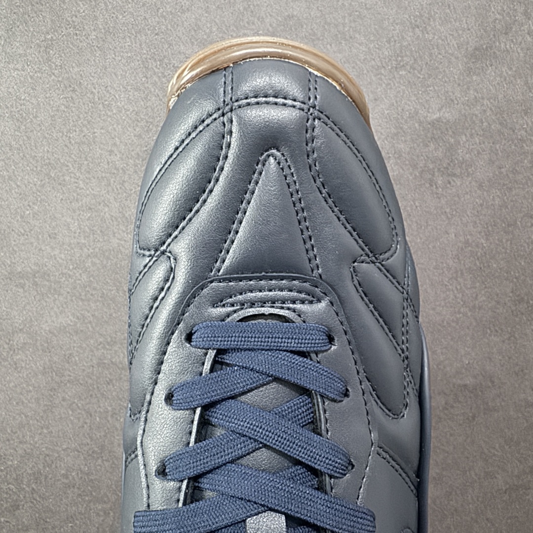  
【纯原】FENTY x PUMA Avanti 长舌鞋款 爆款上线 焕新诠释足球潮流时尚
国际巨星蕾