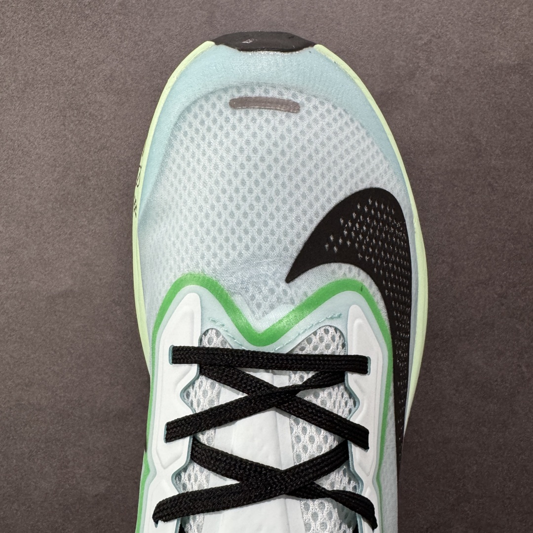  
【纯原】Nk Zoom Fly 6 耐克超弹轻盈跑步鞋
#鞋款搭载 Flyknit 材料 打造出众