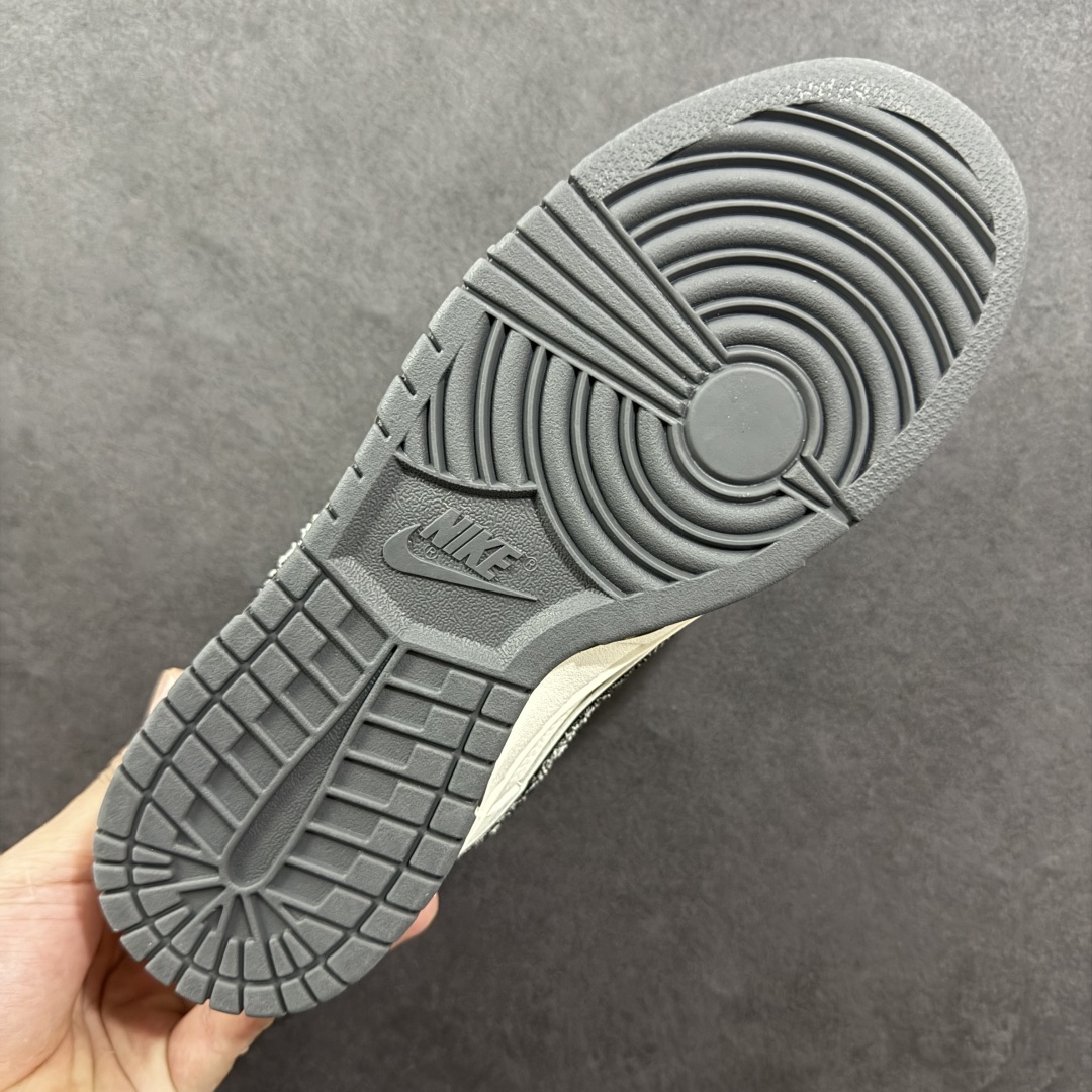  
【定制版】Louis Vuitton x Nike Dunk SB Low 路易威登LV x 耐克 