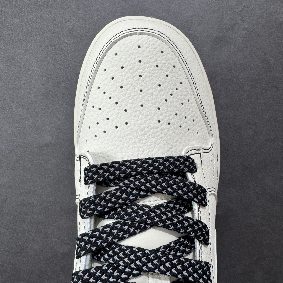  
【定制版】Nike SB Dunk Low 斯图西联名 米黑小双勾 高端定制 低帮休闲板鞋 HH75