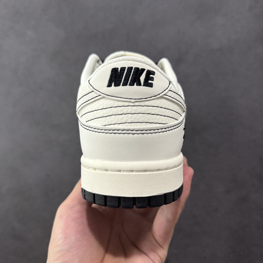  
【定制版】Nike SB Dunk Low 斯图西联名 米黑小双勾 高端定制 低帮休闲板鞋 HH75