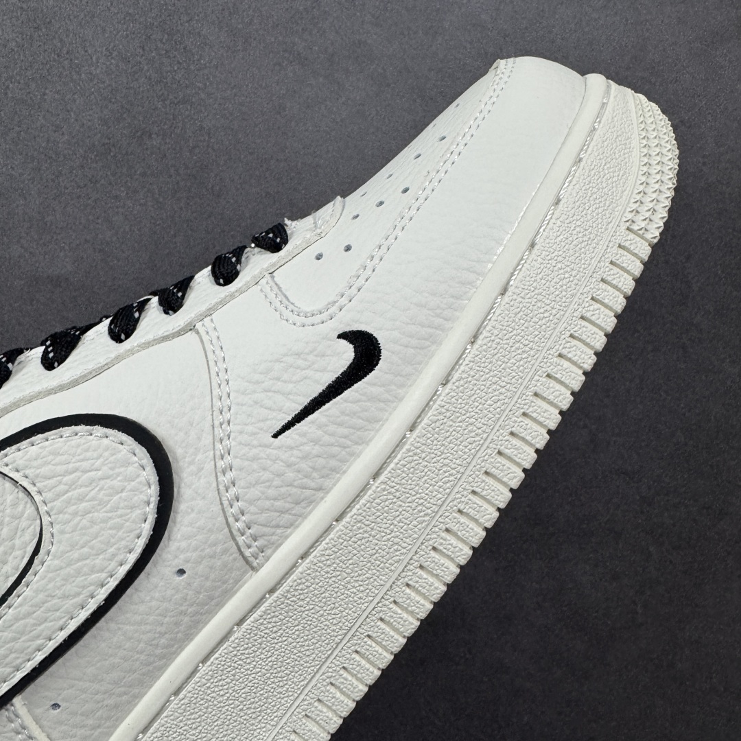  
【定制版】Nike Air Force 1'07 Low 联名 米黑边 空军一号低帮休闲板鞋 CS5