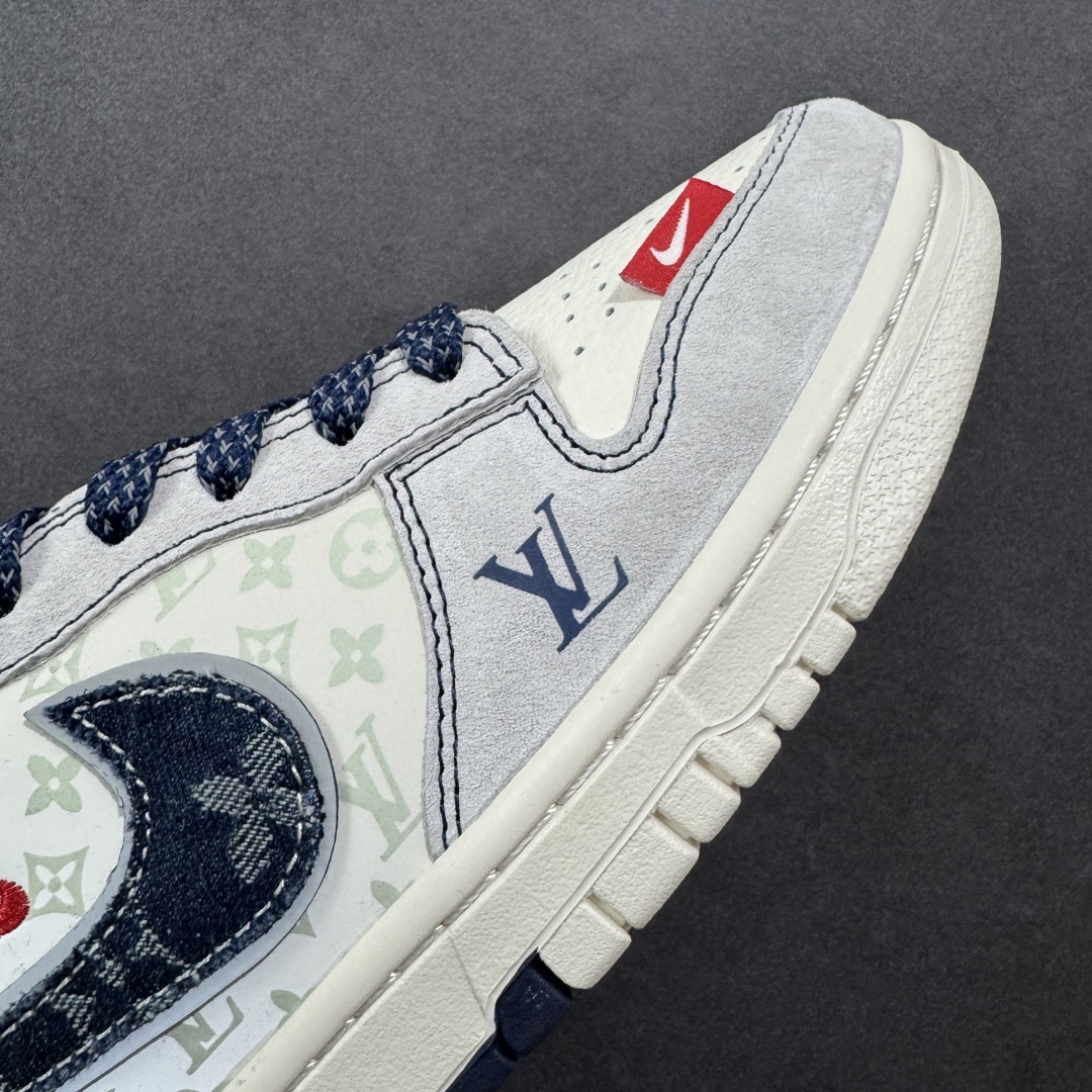  
【定制版】Nike SB Dunk Low LV联名 猪八蓝牛仔 周年高端定制 低帮休闲板鞋 YX5