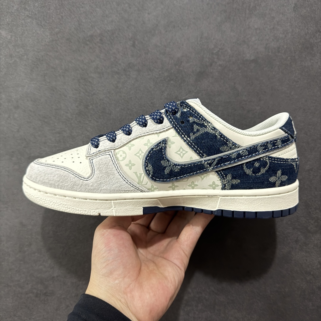  
【定制版】Nike SB Dunk Low LV联名 猪八蓝牛仔 周年高端定制 低帮休闲板鞋 YX5