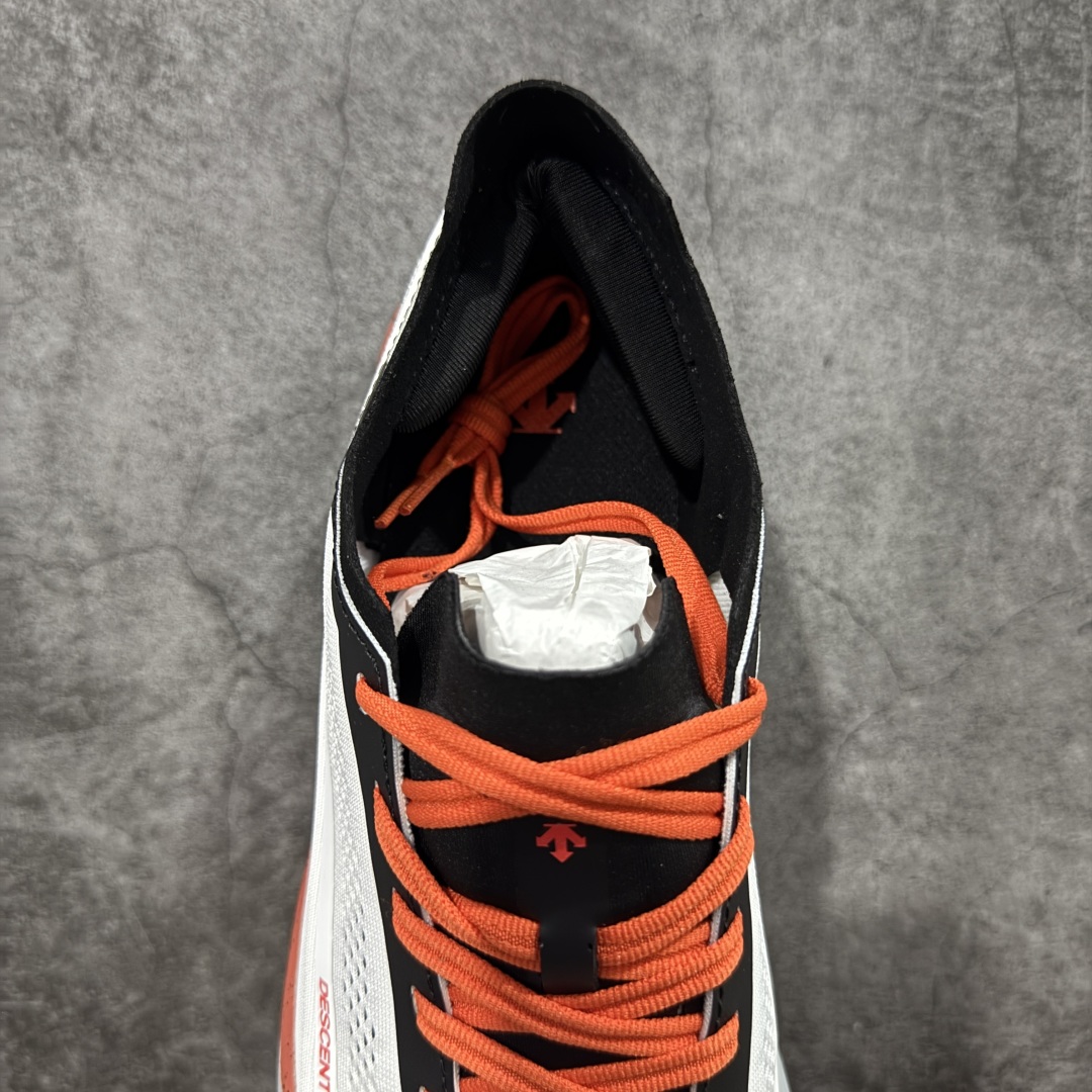  
【纯原M版】DESCENTE DYNAMIC FLUID 2.0 迪桑特轻盈缓震透气鞋面时尚休闲运动