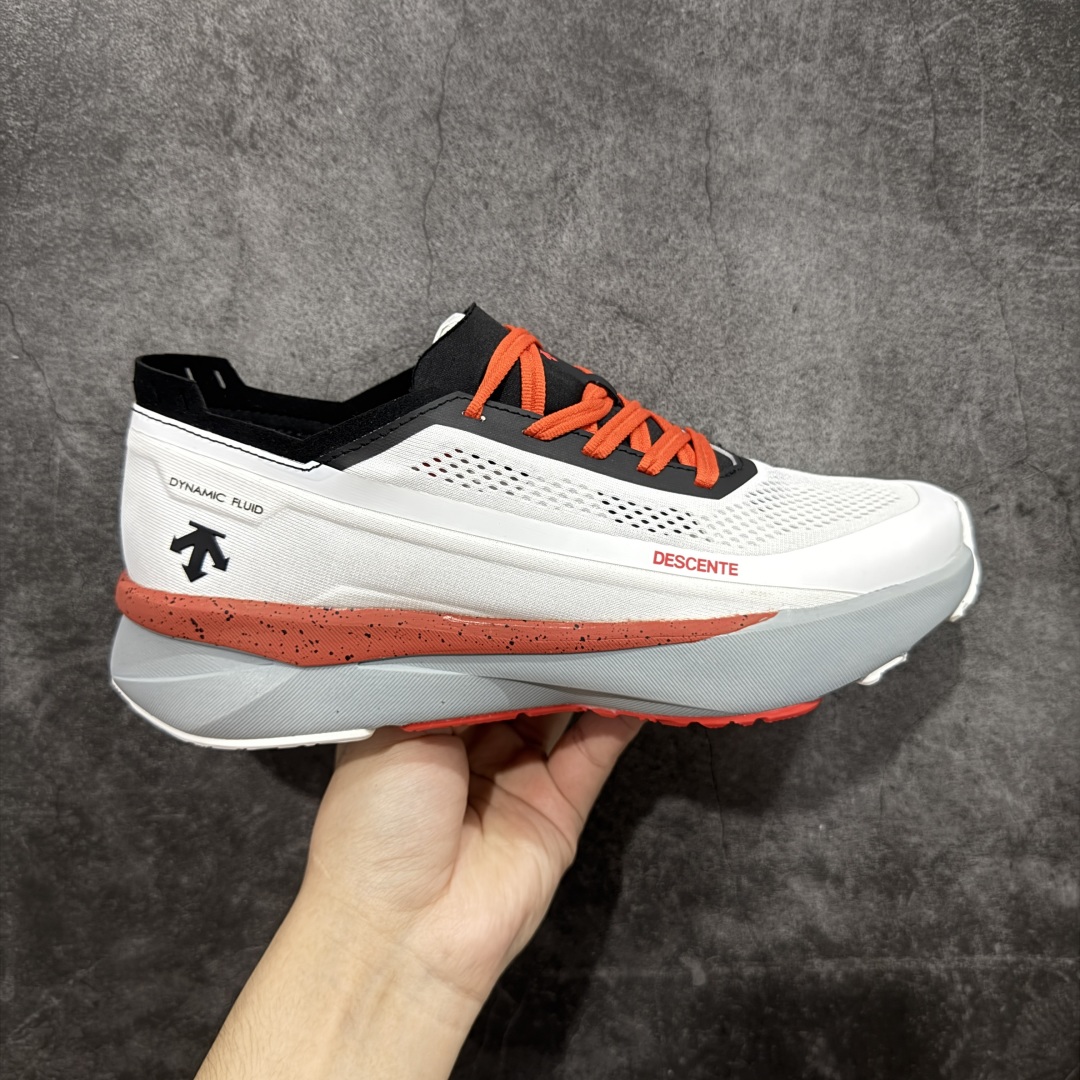  
【纯原M版】DESCENTE DYNAMIC FLUID 2.0 迪桑特轻盈缓震透气鞋面时尚休闲运动