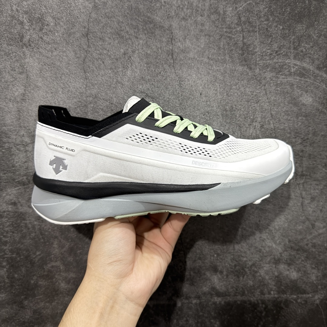  
【纯原M版】DESCENTE DYNAMIC FLUID 2.0 迪桑特轻盈缓震透气鞋面时尚休闲运动