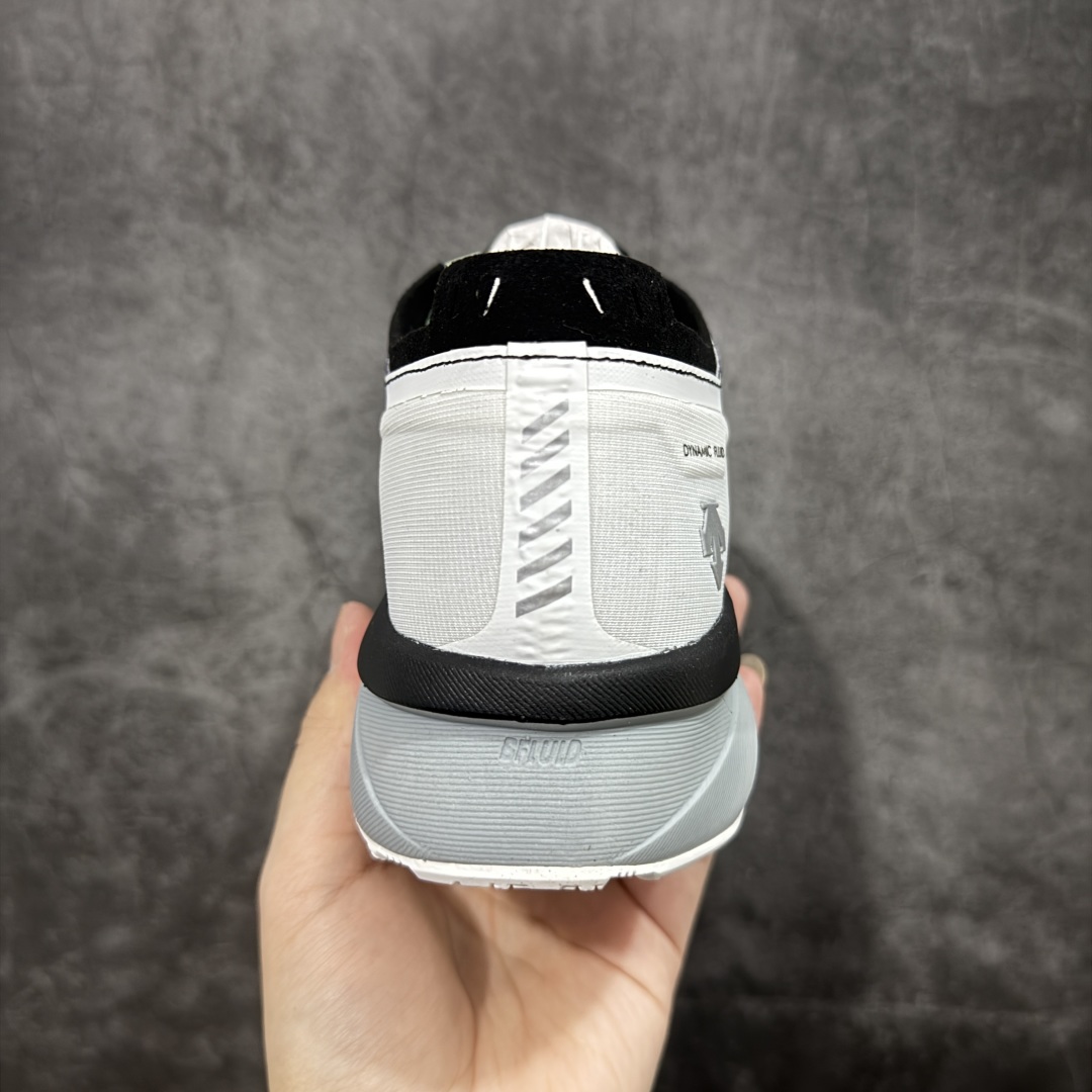  
【纯原M版】DESCENTE DYNAMIC FLUID 2.0 迪桑特轻盈缓震透气鞋面时尚休闲运动