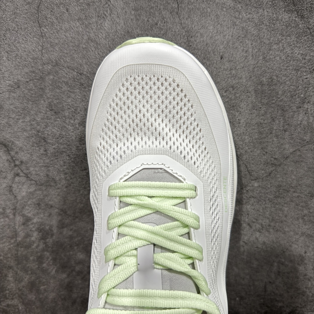  
【纯原M版】DESCENTE DYNAMIC FLUID 2.0 迪桑特轻盈缓震透气鞋面时尚休闲运动