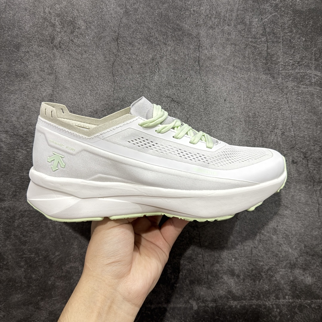  
【纯原M版】DESCENTE DYNAMIC FLUID 2.0 迪桑特轻盈缓震透气鞋面时尚休闲运动