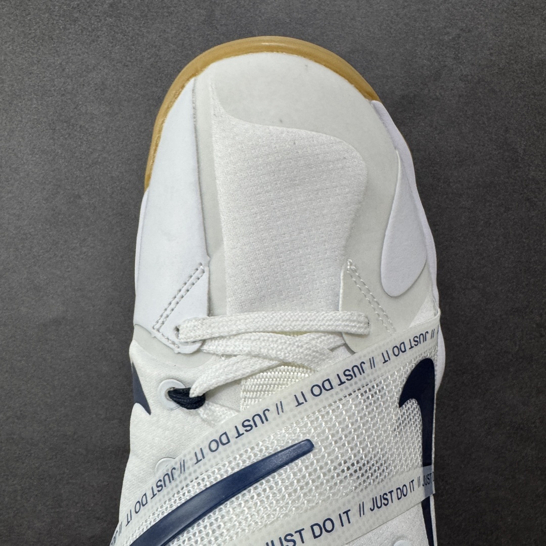  
NK React HyperSet 训练鞋 
低帮减震耐磨 排球篮球双线球鞋 
原鞋开发 全鞋底re