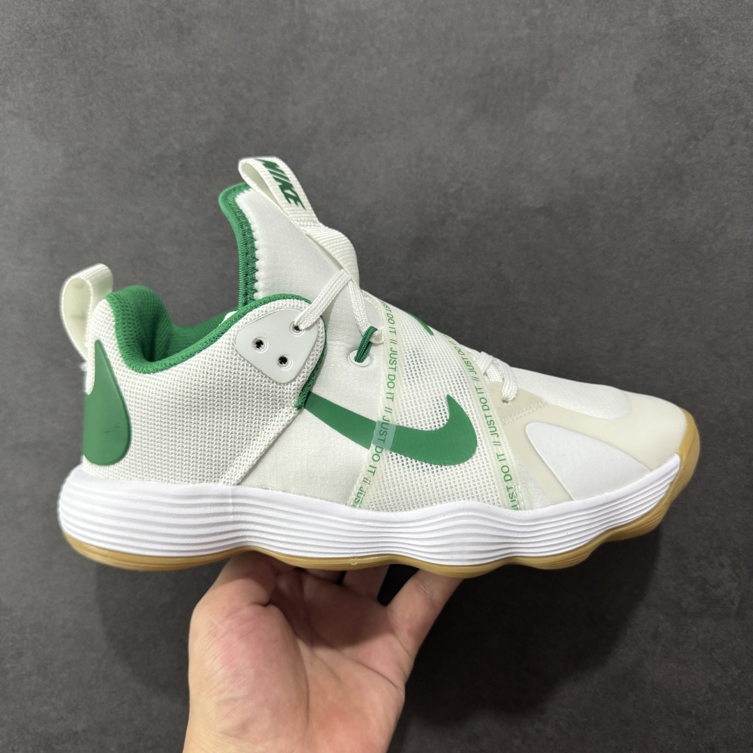  
NK React HyperSet 训练鞋 
低帮减震耐磨 排球篮球双线球鞋 
原鞋开发 全鞋底re