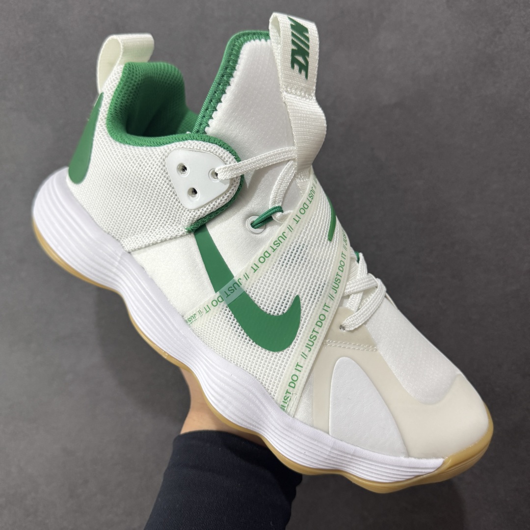  
NK React HyperSet 训练鞋 
低帮减震耐磨 排球篮球双线球鞋 
原鞋开发 全鞋底re