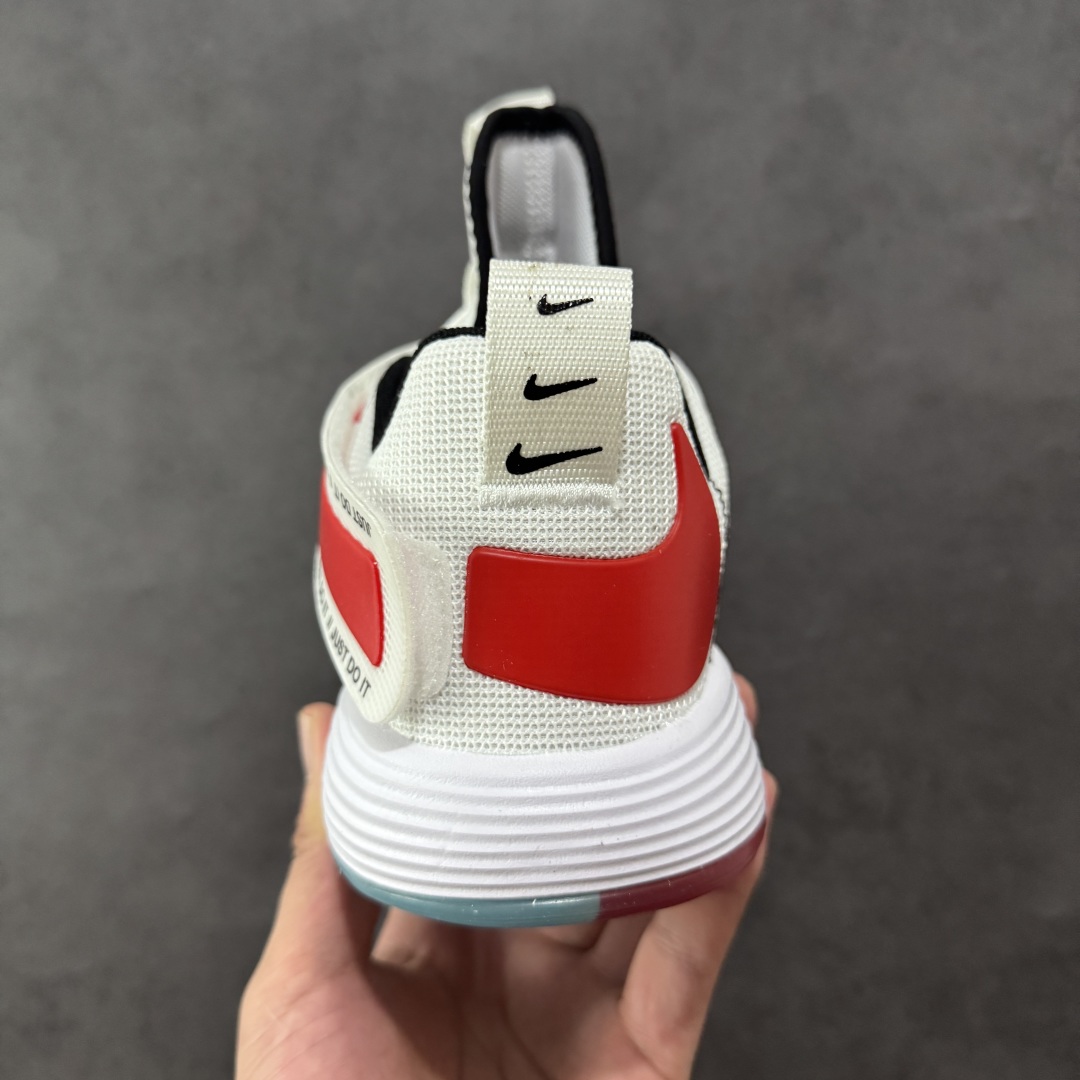  
NK React HyperSet 训练鞋 
低帮减震耐磨 排球篮球双线球鞋 
原鞋开发 全鞋底re