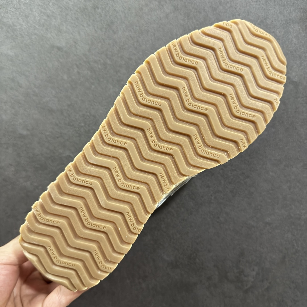 图片[9]-【公司级】New Balance U471 新百伦织物牛剖层革春夏薄底鞋防滑耐磨平衡轻便低帮生活休闲鞋 原档数据独立私模大底 唯一正确三层组合大底 特高弹切片加持 百分百还原原鞋脚感 NB市场最强产物 防伪原标全套原楦原纸板原厂数据开发 全鞋电脑针车加持 原厂网布 原装进口头层翻毛皮料正确绒感卡色 正确中底拉帮中底网布细节 匠心打造 耗时两个月开发完成 工艺极其复杂难度可想而知 高端零售专供产物 货号：U471KAB 尺码：36 37 37.5 38 38.5 39.5 40 40.5 41.5 42 42.5 43 44 44.5 45 编码：CCB200210-选品中心