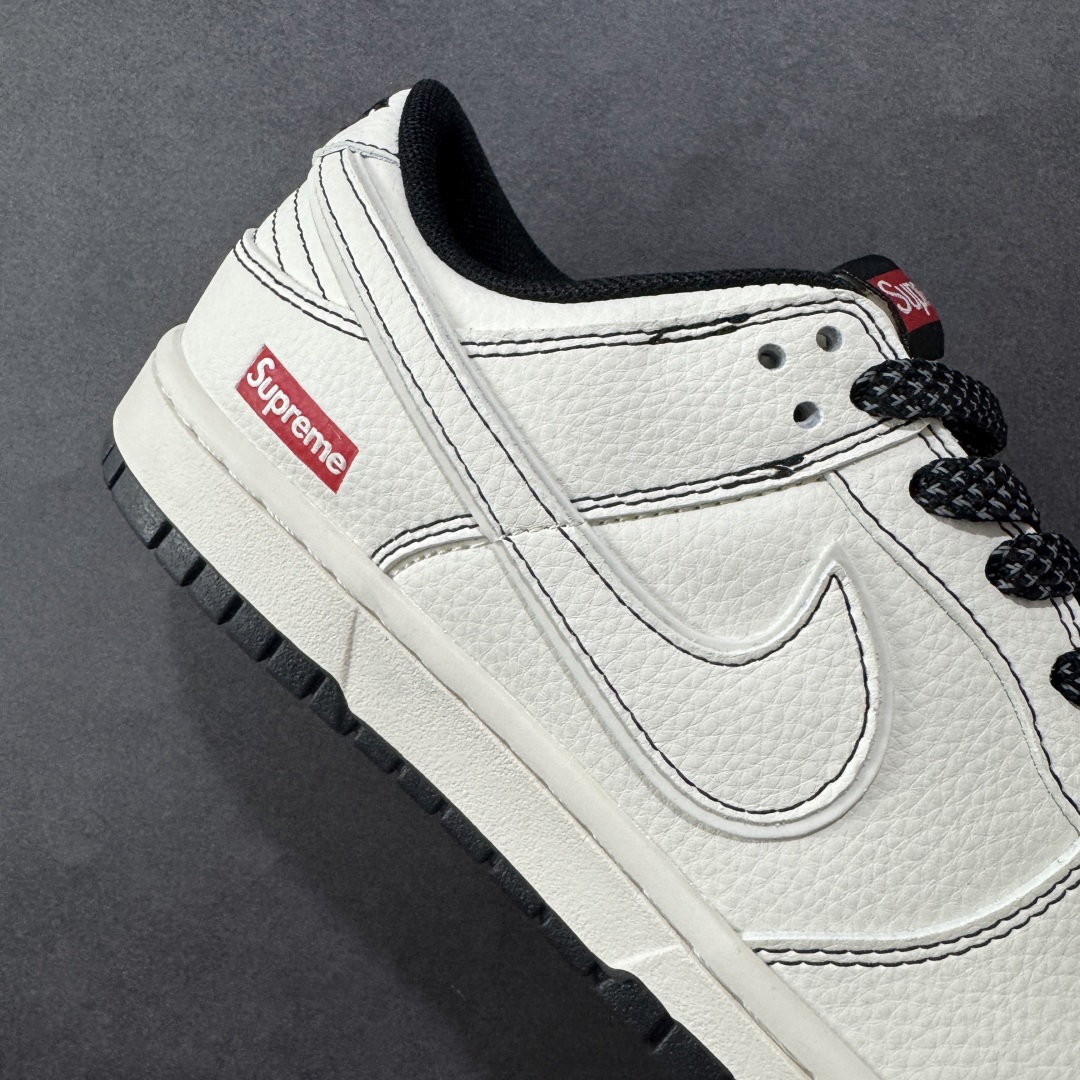  
【纯原】Nike SB Dunk Low Supreme联名 米黑线小红勾 高端定制 低帮休闲板鞋
