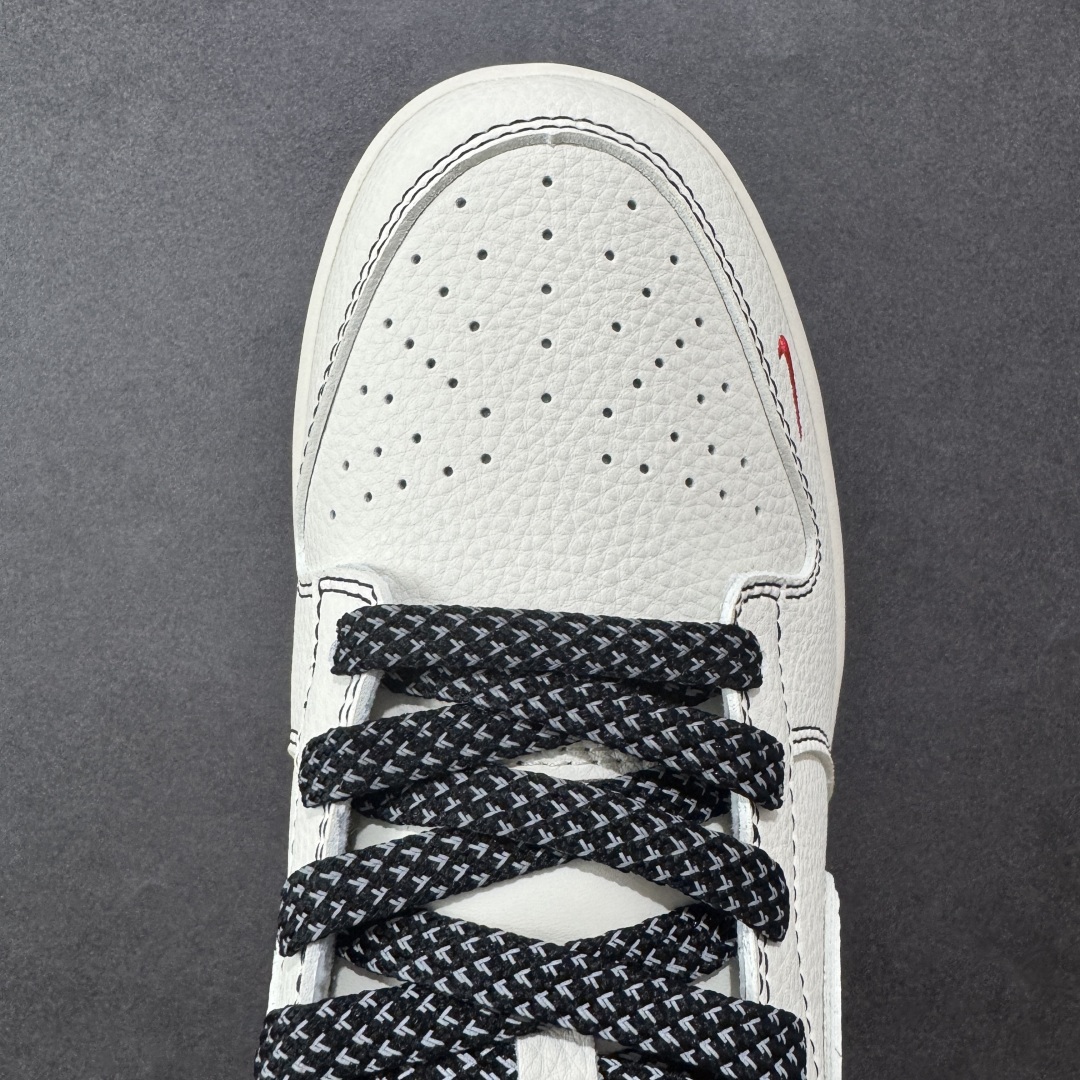  
【纯原】Nike SB Dunk Low Supreme联名 米黑线小红勾 高端定制 低帮休闲板鞋

