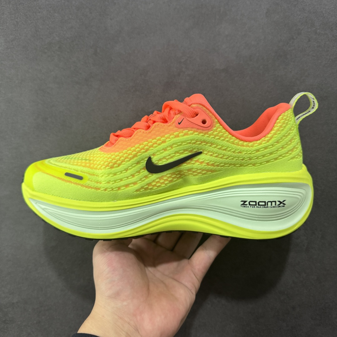  
【纯原】Nike VOMERO PLUS 耐克 舒适减震防滑 低帮跑步鞋
全掌ReactX泡绵中底 