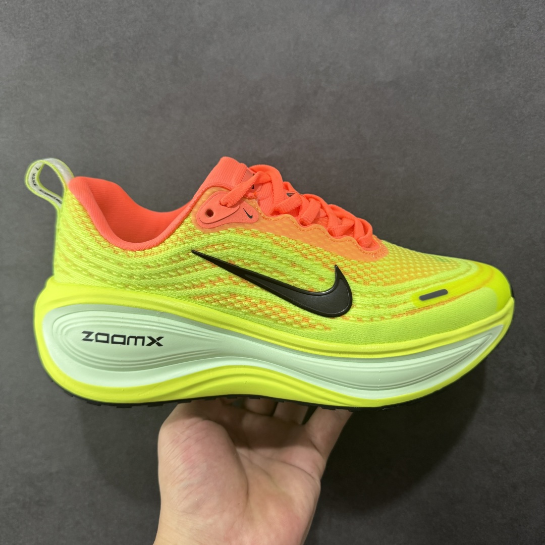  
【纯原】Nike VOMERO PLUS 耐克 舒适减震防滑 低帮跑步鞋
全掌ReactX泡绵中底 