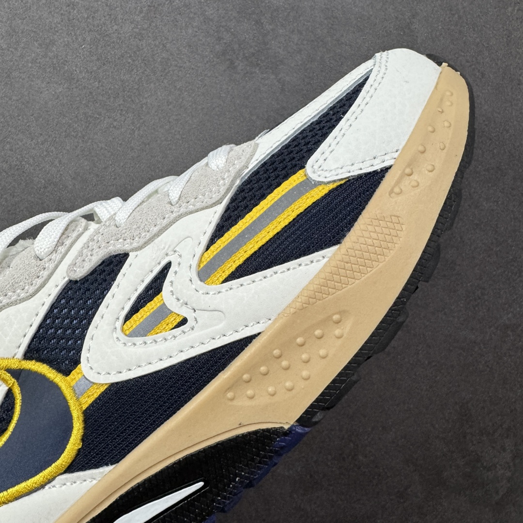 图片[5]-【福利特价】NIKE JAM 系列舒适时尚防滑耐磨低帮生活休闲鞋 FN0314-100 采用鞋面合成皮革与网眼布设计 以便于运动员在霹雳舞运动中的保护和耐穿 中底设计细节采用翻转SWOOSH设计 使得倒立动作时更显帅气 鞋子中的整体结构下降 有助于提供更好的缓震效果 设计语言来与NIKE 2000年跑跑鞋中汲取的材料组合以及设计语言 鞋子在线条处大量采用反光效果 尺码：36 36.5 37.5 38 38.5 39 40 40.5 41 42 42.5 43 44 44.5 45-选品中心