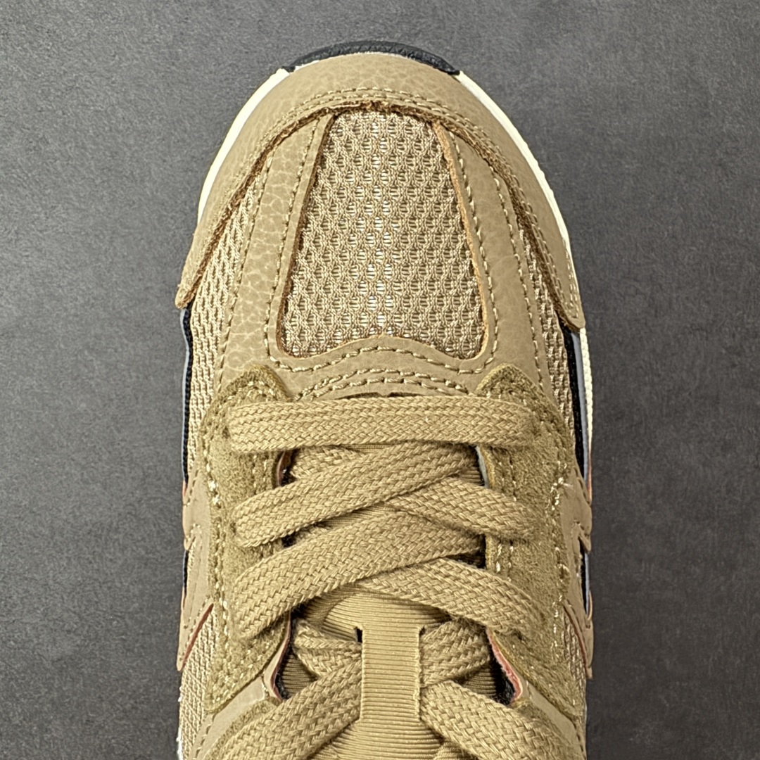 图片[8]-【福利特价】NIKE JAM 系列舒适时尚防滑耐磨低帮生活休闲鞋 FN0314-200 采用鞋面合成皮革与网眼布设计 以便于运动员在霹雳舞运动中的保护和耐穿 中底设计细节采用翻转SWOOSH设计 使得倒立动作时更显帅气 鞋子中的整体结构下降 有助于提供更好的缓震效果 设计语言来与NIKE 2000年跑跑鞋中汲取的材料组合以及设计语言 鞋子在线条处大量采用反光效果 尺码：36 36.5 37.5 38 38.5 39 40 40.5 41 42 42.5 43 44 44.5 45-选品中心