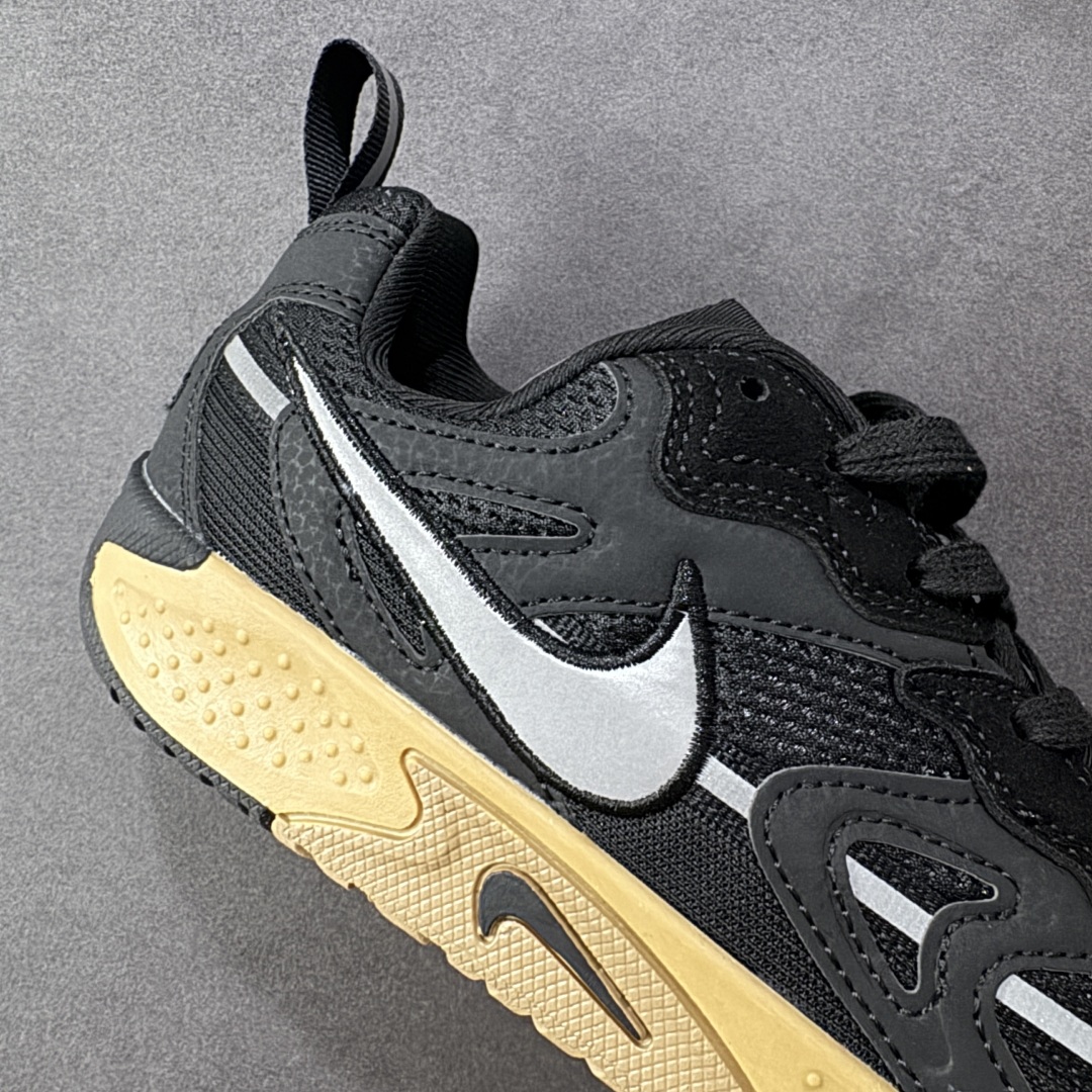 图片[6]-【福利特价】NIKE JAM 系列舒适时尚防滑耐磨低帮生活休闲鞋 FN0314-002 采用鞋面合成皮革与网眼布设计 以便于运动员在霹雳舞运动中的保护和耐穿 中底设计细节采用翻转SWOOSH设计 使得倒立动作时更显帅气 鞋子中的整体结构下降 有助于提供更好的缓震效果 设计语言来与NIKE 2000年跑跑鞋中汲取的材料组合以及设计语言 鞋子在线条处大量采用反光效果 尺码：36 36.5 37.5 38 38.5 39 40 40.5 41 42 42.5 43 44 44.5 45-选品中心