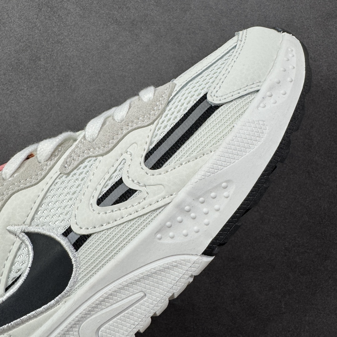 图片[5]-【福利特价】NIKE JAM 系列舒适时尚防滑耐磨低帮生活休闲鞋 FZ8966-100 采用鞋面合成皮革与网眼布设计 以便于运动员在霹雳舞运动中的保护和耐穿 中底设计细节采用翻转SWOOSH设计 使得倒立动作时更显帅气 鞋子中的整体结构下降 有助于提供更好的缓震效果 设计语言来与NIKE 2000年跑跑鞋中汲取的材料组合以及设计语言 鞋子在线条处大量采用反光效果 尺码：36 36.5 37.5 38 38.5 39 40 40.5 41 42 42.5 43 44 44.5 45-选品中心