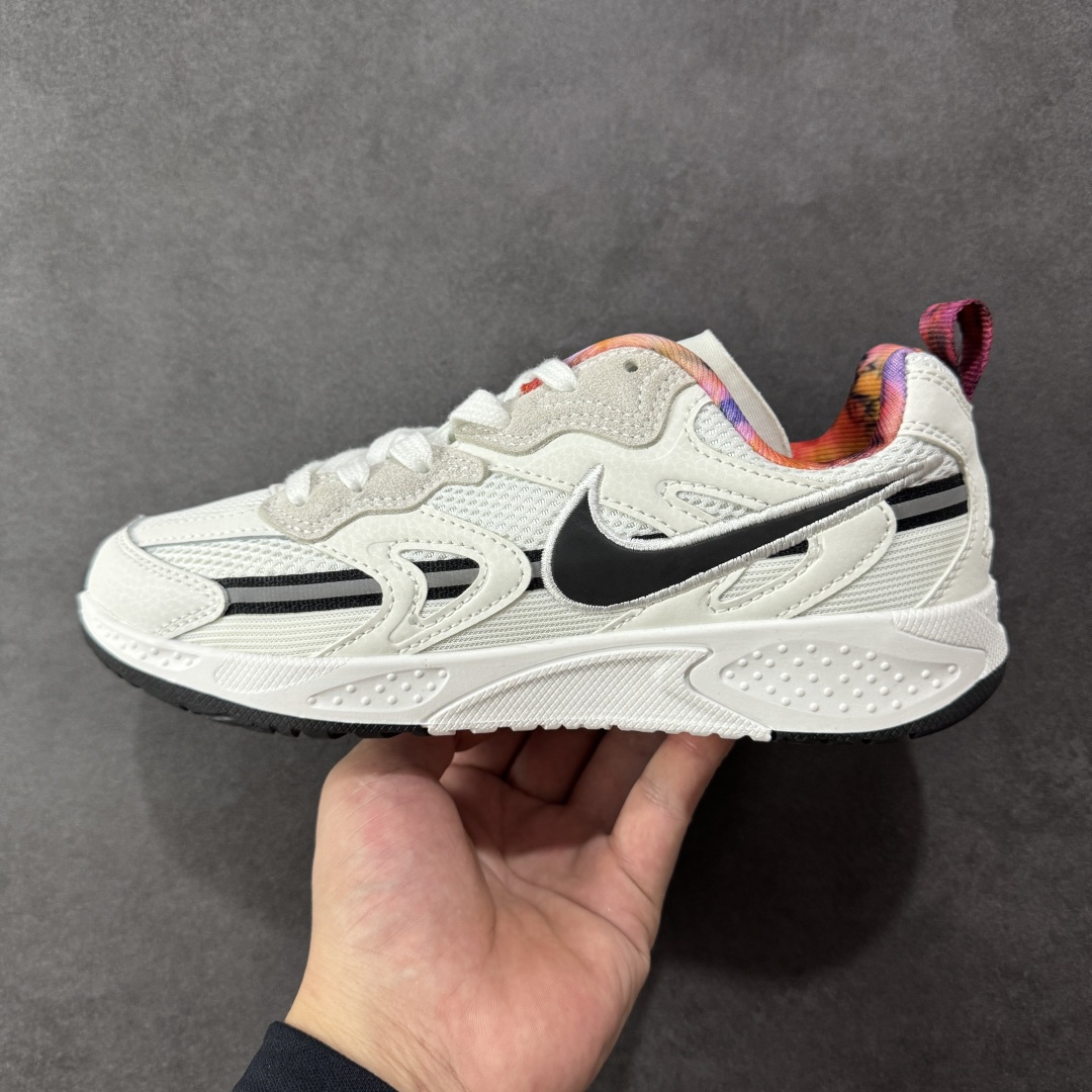 图片[2]-【福利特价】NIKE JAM 系列舒适时尚防滑耐磨低帮生活休闲鞋 FZ8966-100 采用鞋面合成皮革与网眼布设计 以便于运动员在霹雳舞运动中的保护和耐穿 中底设计细节采用翻转SWOOSH设计 使得倒立动作时更显帅气 鞋子中的整体结构下降 有助于提供更好的缓震效果 设计语言来与NIKE 2000年跑跑鞋中汲取的材料组合以及设计语言 鞋子在线条处大量采用反光效果 尺码：36 36.5 37.5 38 38.5 39 40 40.5 41 42 42.5 43 44 44.5 45-选品中心