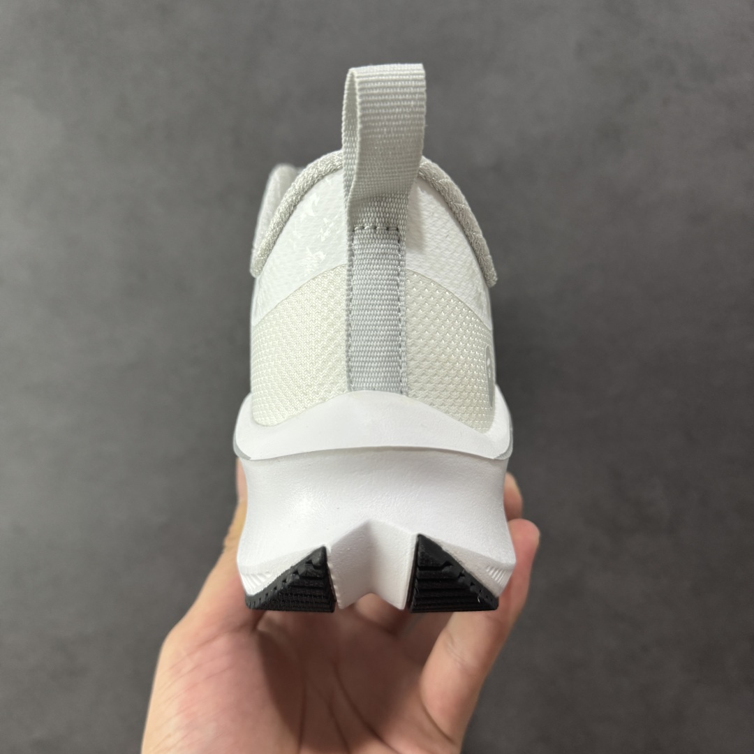  
【纯原】Bape x Nike Zoom Plus Low 猿人头 x 耐克 低帮 白灰色 超级飞马