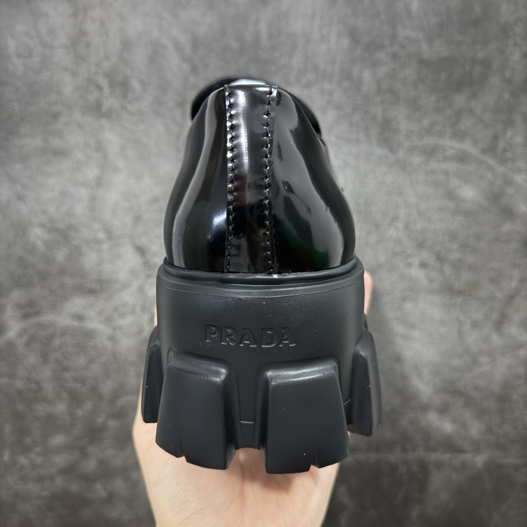 东莞纯原版 Prada 厚底 乐福鞋 全真牛皮 鞋型秀气大方三角标加持