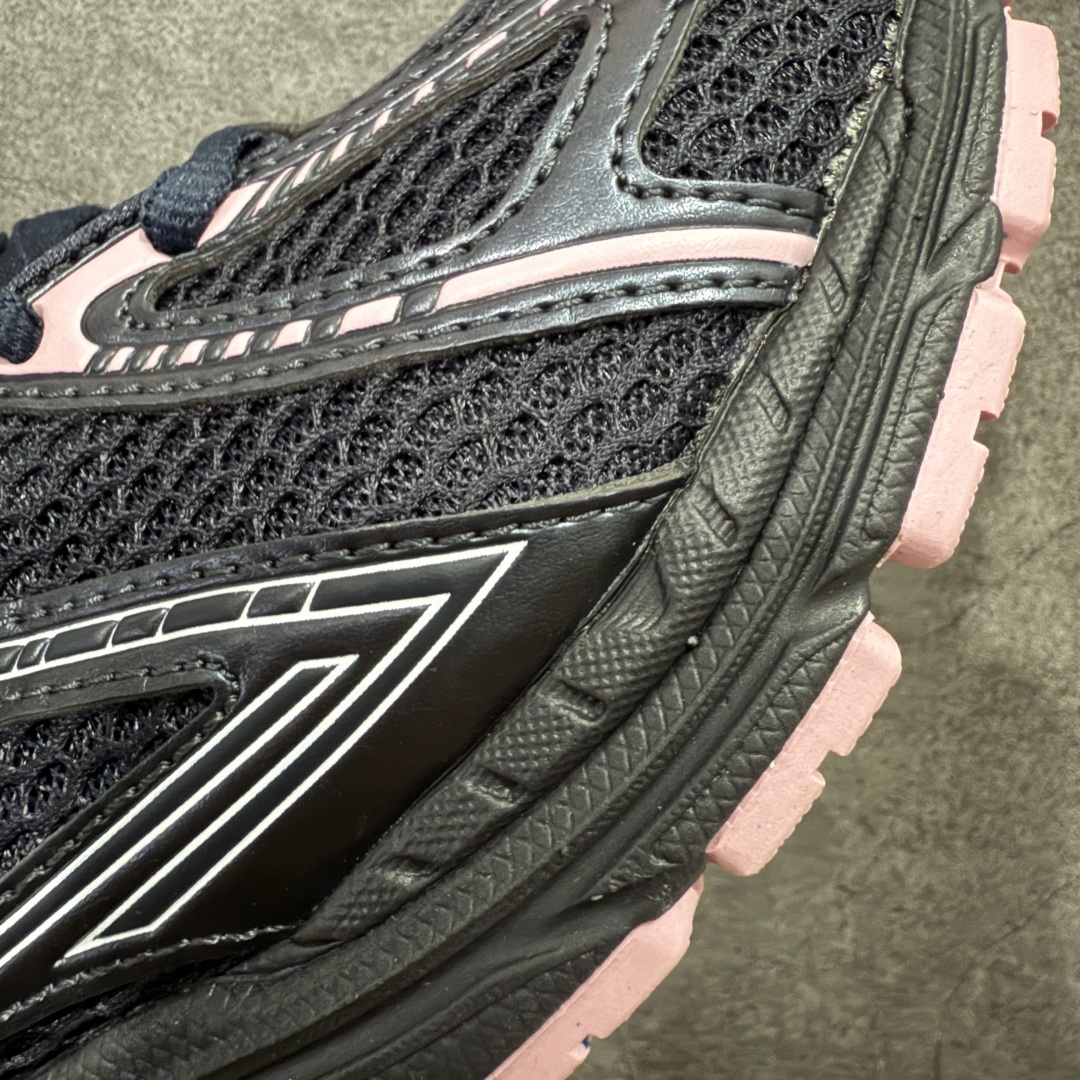 图片[5]-【M版纯原】新百伦New Balance NB1906 U1906RCU 黑粉 全套原楦原纸板原厂数据开发 进口三明治网面 原装进口皮料正确绒感卡色 正确中底拉帮中底网布细节 原厂标裁 带紫光防伪 定制后跟透明水晶模块 冲裁组合 大底贴合程度胶水上色把控完美 整洁度挑战全网艺术家 多道序QC把关品质完善 匠心打造 耗时两个月开发完成 工艺极其复杂难度可想而知 新开独立私模大底 全网唯一正确六层组合大底 高端零售专供产物 尺码：36 37 37.5 38 38.5 39 40-选品中心