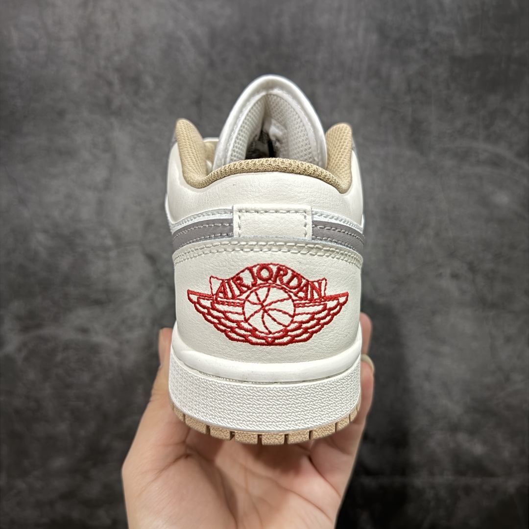  
Air Jordan Low AJ1 乔1 低帮文化休闲运动板鞋 米灰 -169

市面中低帮最具代
