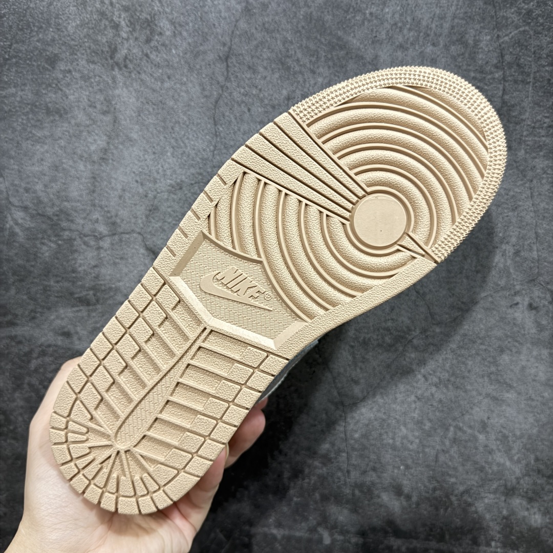  
Air Jordan Low AJ1 乔1 低帮文化休闲运动板鞋 米灰 -169

市面中低帮最具代