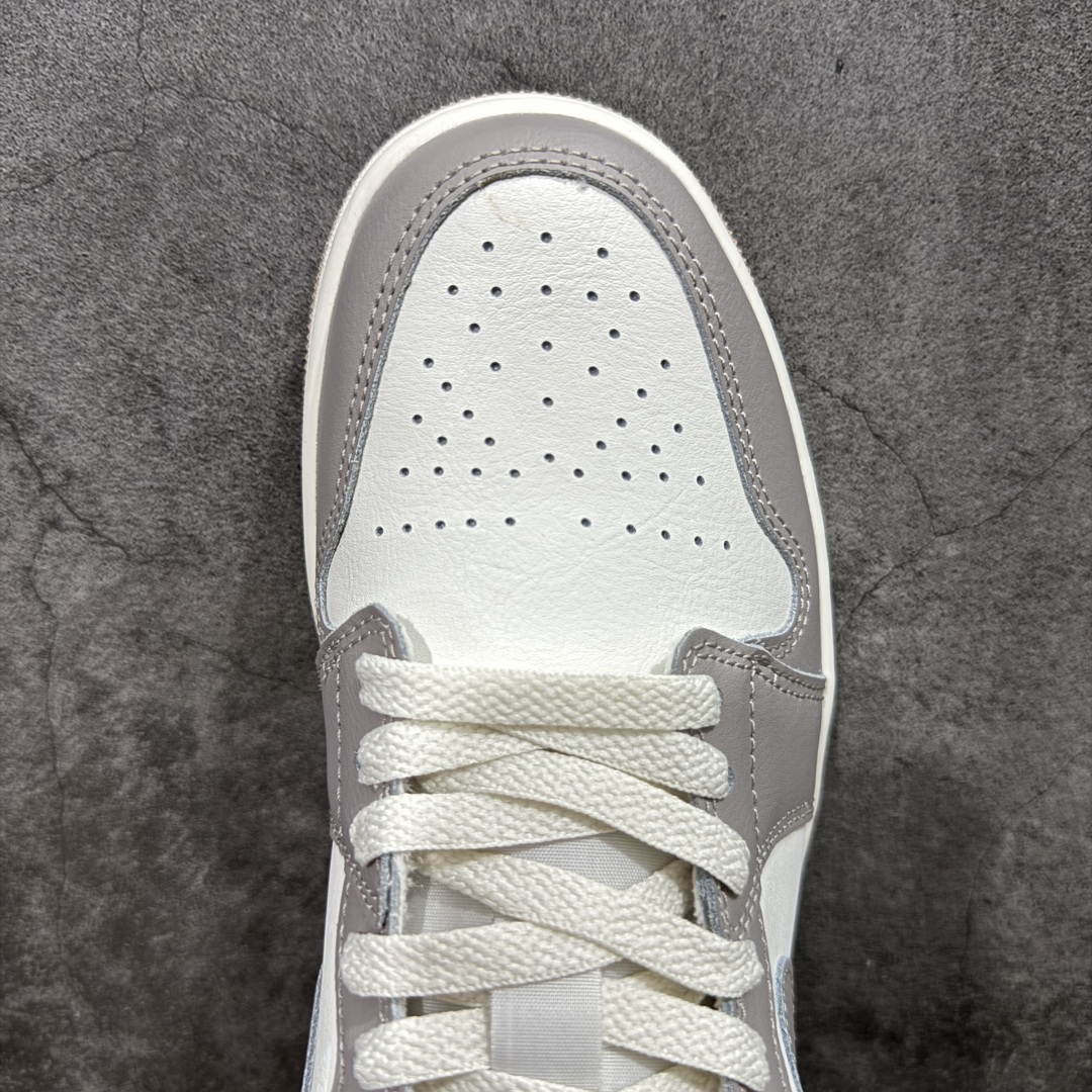  
Air Jordan Low AJ1 乔1 低帮文化休闲运动板鞋 米灰 -169

市面中低帮最具代