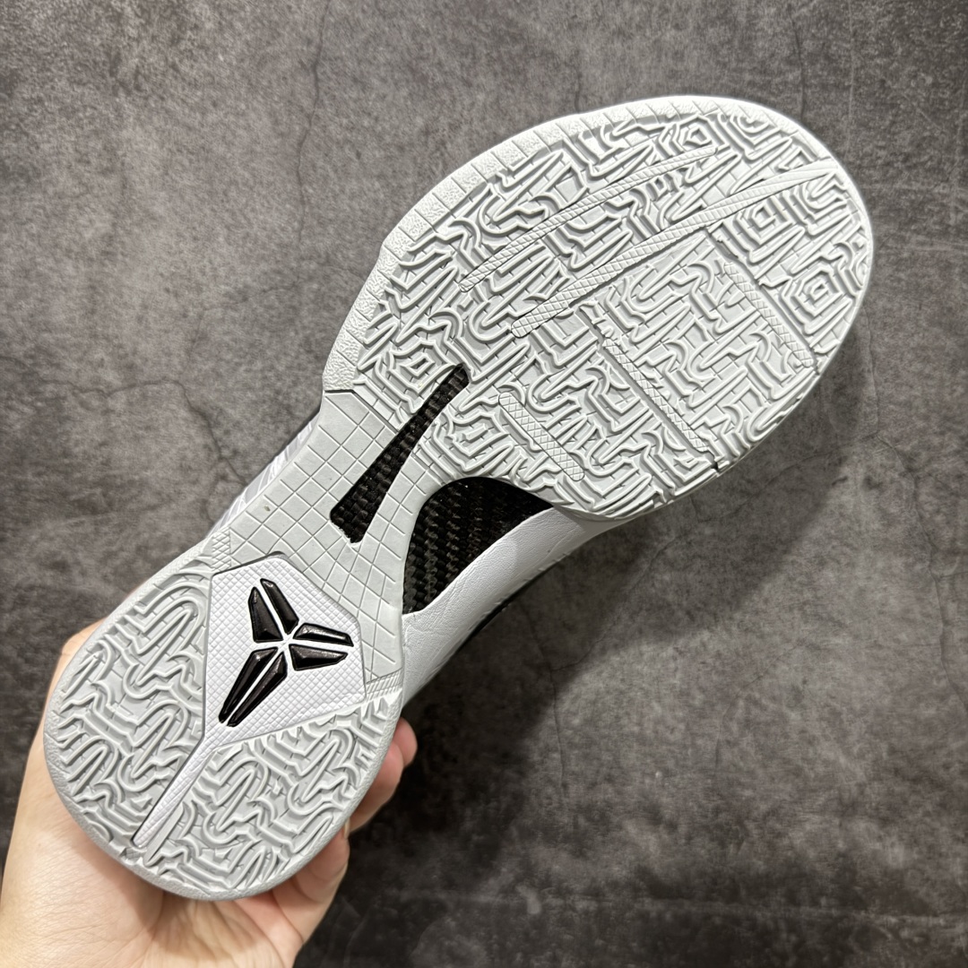  NK Kobe 5 Protro Zebra
科比5代 白灰斑马 灭世纯原出品🔥
#搭载最高工艺标准 
