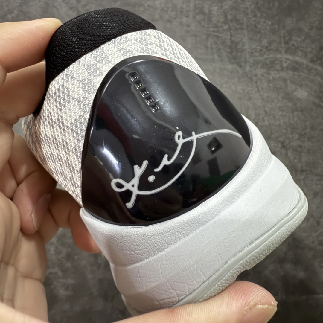 图片[2]-NK Kobe 5 Protro \”Zebra\” 科比5代 白灰斑马 灭世纯原出品🔥 #搭载最高工艺标准 版型 、外观、 细节、 用料、 不同于市场主流货品 。拒绝杀猪套牌纯原套路！欢迎对比品鉴 🌪外观升级点：鞋头冲孔 后跟海绵填充 飞线质感 碳板纹理 纸板对位 悉数升级对标ZP‼ 🌪用料升级点：前掌气垫➕后掌马蹄zoom（增配）澎湃脚感 完美解决正品后掌泡棉衰减问题‼ 🌪版型尺码升级：海外球员版 前掌包裹提升 尺码增加US13 47.5码 适配 职业球员 灭世纯原海外球员版『质 价 比』拉满，拳打杀猪🐷纯原，脚踢一眼假通货。 高端外贸渠道口碑爆炸🔝 货号：CD4991-003 尺码：39 40 40.5 41 42 42.5 43 44 44.5 45 46 47.5-选品中心
