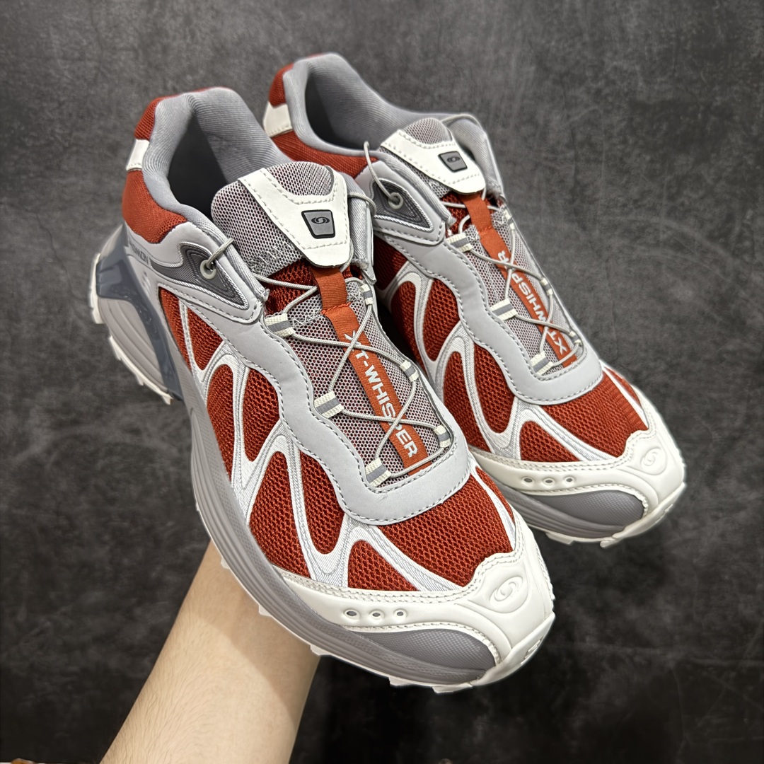 【666版本】SALOMON 萨洛蒙 XT-WHISPER 舒适百搭耐磨轻便低帮 休闲越野训练城市通勤跑步鞋 男女同款 灰红 纯原外贸平台特供订单 耗时半年巨作 #全套原纸板楦头开发 #原厂特供网布配套加持 #确保原汁原味 完美呈现版型 #原档数据独家私模五层组合大底 #男女鞋同步官方开发至46 #原装Ortholite轻量化鞋垫 #中底布带钢印编号 原厂TPU锁扣 #进口港宝加持 后跟自然饱满 还原公司包裹性 #鞋面采用SENSIFT贴合技术 #全方位贴合包裹脚型 #鞋跟部鞋底牵引设计 #提供强大的抓地性能 #更适应野外崎岖不平的道路 #基于 SALOMON 初代 XT 鞋身造型并搭载 4D ADVANCED CHASSIS™ 大底打造而成 为这款 XT-WHISPER 带来了多项足部控制与保护等功能性 如在运动过程中控制左右晃动的过程而提高稳定性、改善长途越野过程中足中到足尖的过渡、提高感知岩石的精确度以抵抗尖锐物体对脚底的伤害以及采用动态缓冲来增强穿着舒适感 从而减轻疲劳感 使 XT-WHISPER 成为一双舒适且安全的户外之履 货号:478783 尺码:36 36.5 37.5 38 38.5 39 40 40.5 41 42 42.5 43 44 45 46-选品中心