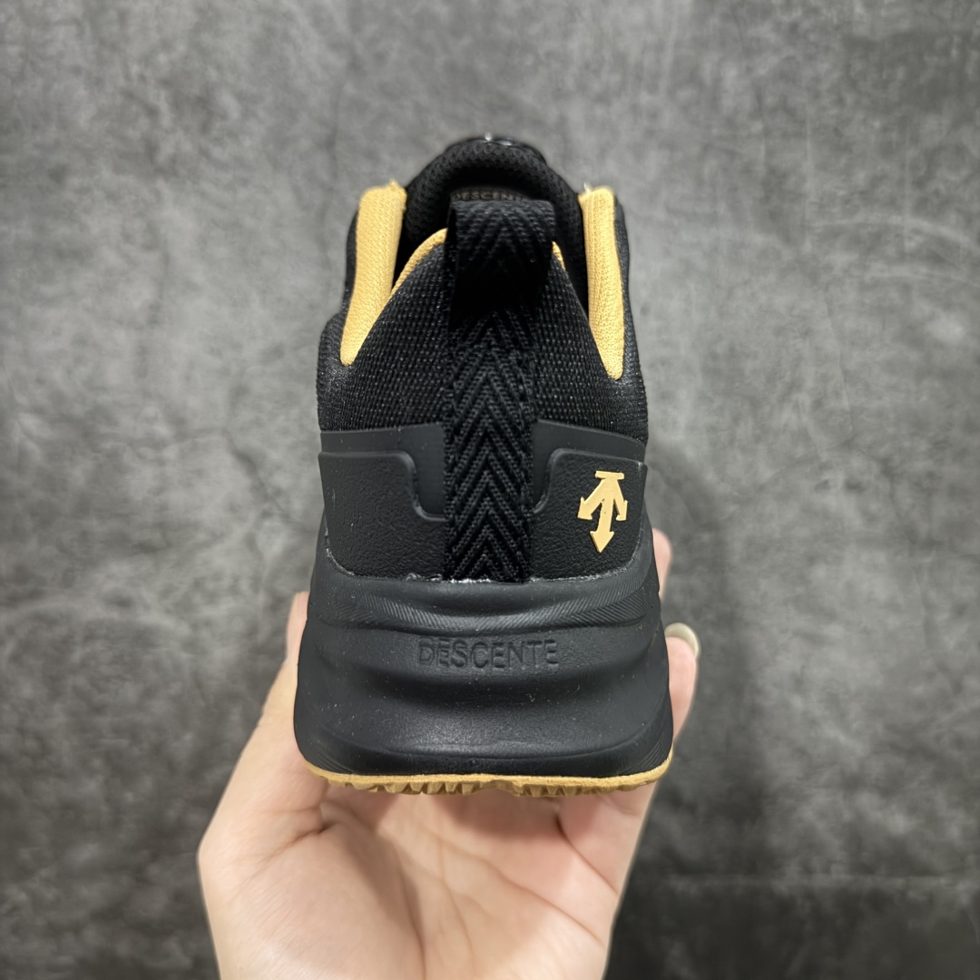 图片[4]-【公司级】DESCENTE BOA 迪桑特 运动慢跑鞋 大厂出品 非莞产顶级 透气针织鞋面搭配 BOA螺丝系带系统，带来舒适便捷的穿着体验！较厚的鞋底设计为跑步提供更好的缓震舒适性(前掌及后跟特别加高侧墙，提升侧向稳定效果)！ 尺码： 36-45含半码-选品中心