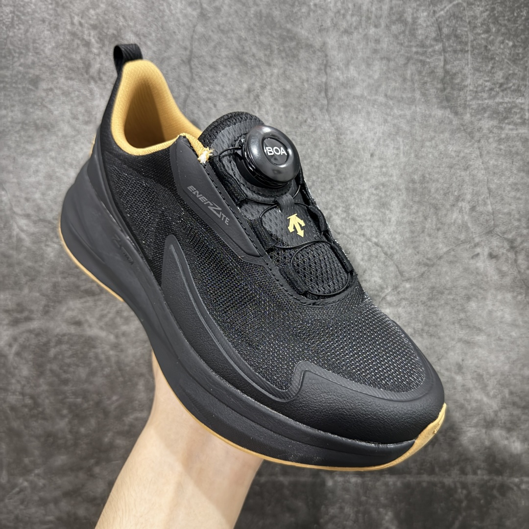 图片[3]-【公司级】DESCENTE BOA 迪桑特 运动慢跑鞋 大厂出品 非莞产顶级 透气针织鞋面搭配 BOA螺丝系带系统，带来舒适便捷的穿着体验！较厚的鞋底设计为跑步提供更好的缓震舒适性(前掌及后跟特别加高侧墙，提升侧向稳定效果)！ 尺码： 36-45含半码-选品中心