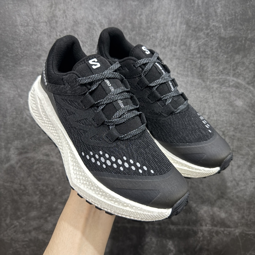 【莞顶礼盒版】Salomon 萨洛蒙Aero Glide GRVL 3代 超轻 户外 休闲 运动鞋 跑步鞋 輕巧鞋身 即使運動或日常 更容易配搭 采用 OrthoLite 鞋垫及鞋面採用透氣網眼材料 令雙腳保持乾爽及舒適感 避免悶熱感中底採用高回彈EVA 材料,能有效吸收地面衝擊減輕壓力 鞋底配備專業的 energyEvofoam橡膠外底獨特抓地設計提供穩定支撑 配送精美包装 面料:原版定制科技面料 内里:进口透气网里 鞋底: 原版开模橡胶发泡材质 底厚:4CM 尺码: 35-45-选品中心