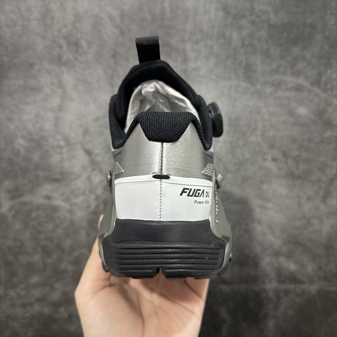 图片[4]-【TOP版本】KAILAS FUGA DU BOA 凯乐石 黑山大坡王越野机能跑鞋 这双黑山整体呈现了多样的黑灰银搭配 鞋面主体部分采用网状薄翼材质中底是大坡王最具特色的山形结构 鞋带采用 BOA 旋钮快速穿脱系统 Vibram Megagrip 延续大坡王超强抓地 多重元素组合而成的造型和颜色设计让整双鞋观感丰富而又统一 整双鞋的技术和材料应用使得科技感十足颜色和脚感适合各类场景和场所穿着！ 尺码：36 36.5 37 37.5 38 39 39.5 40 41 41.5 42 42.5 43 44 44.5 45-选品中心