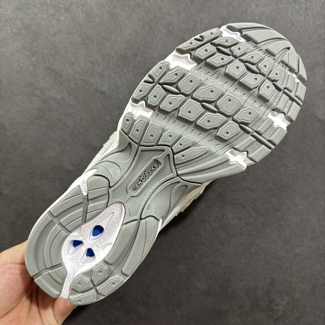 K版 New Balance 740 复古跑鞋 U740GS2