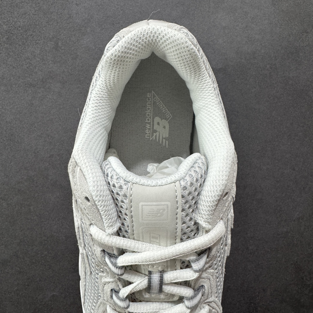 K版 New Balance 740 复古跑鞋 U740GS2