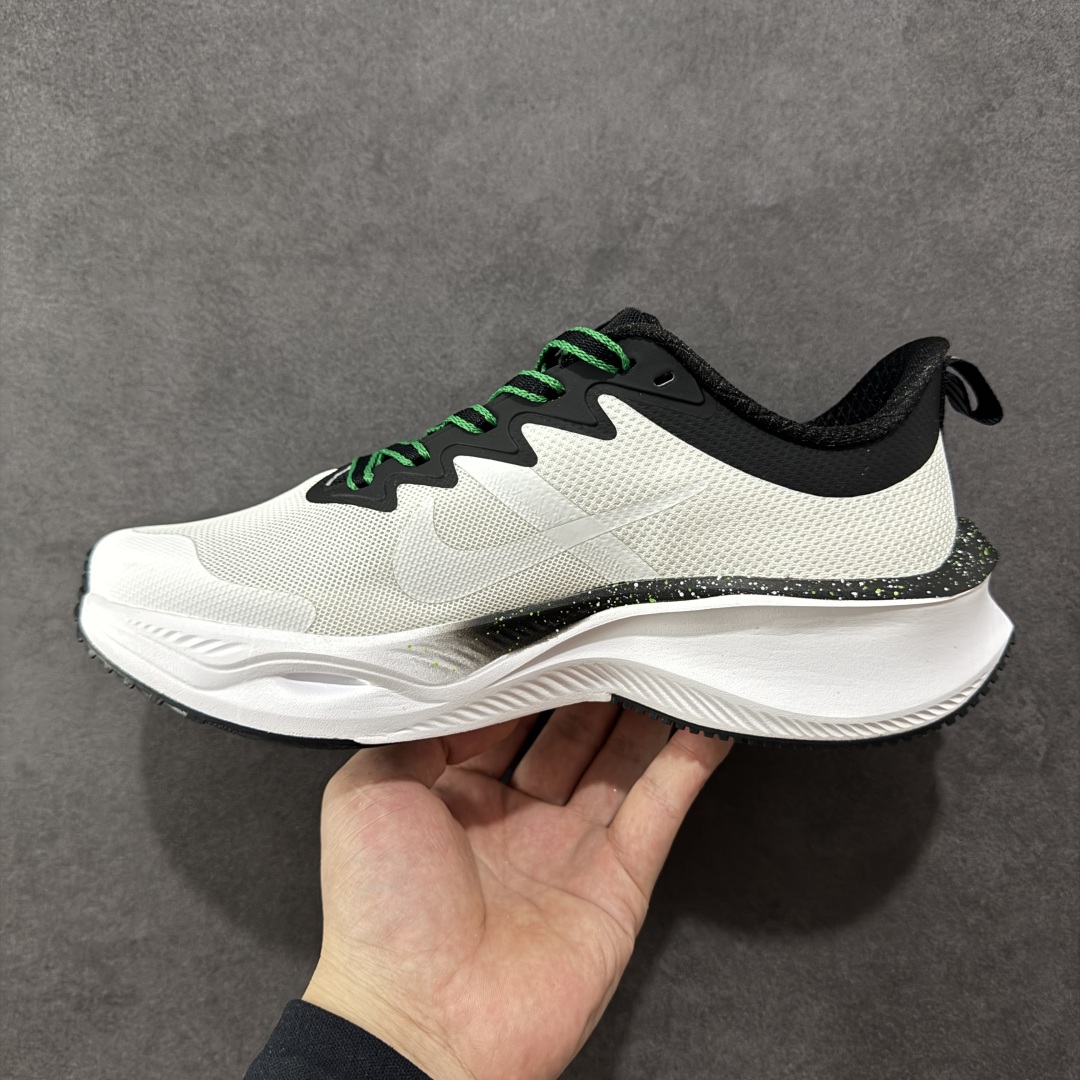 定制版 NIKE ZOOM PLUS 全新跑鞋 LV联名 CK4318-162