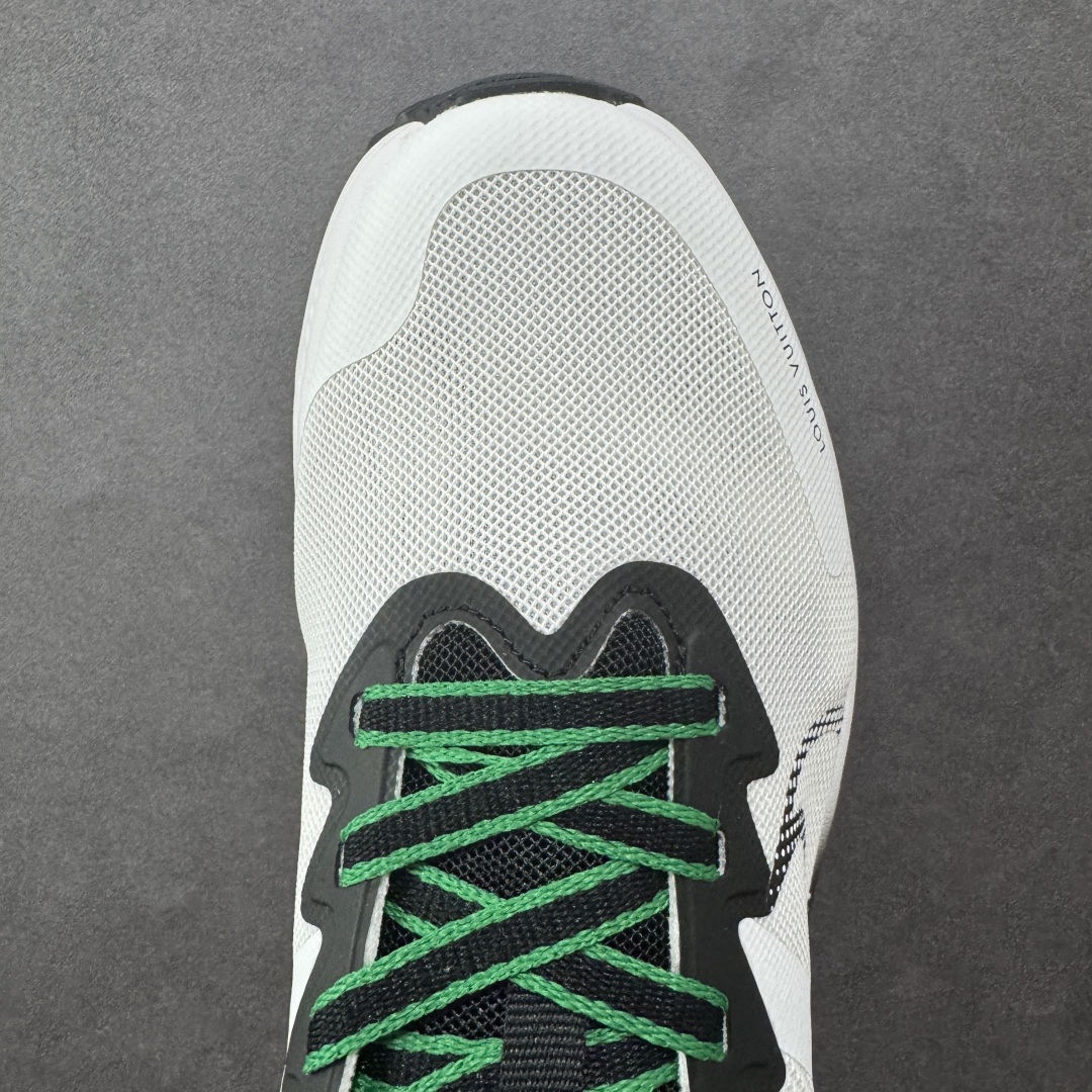 定制版 NIKE ZOOM PLUS 全新跑鞋 LV联名 CK4318-162