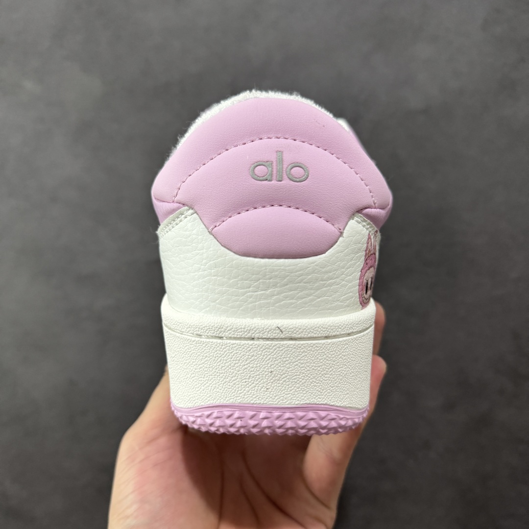 图片[4]-【定制版】Alo Yoga Recovery Mode 拉布布，人气单品 舒适简约防滑耐磨低帮休闲板鞋 Alo Yoga于2007年创立于洛杉矶，意在传播有意识的运动，同时激发人们的健康意识与创造力。品牌的核心理念在于制作能够带来完美体验的瑜伽服饰与功能性单品，让有意识的运动融入并改变生活。 尺码：36-40-选品中心