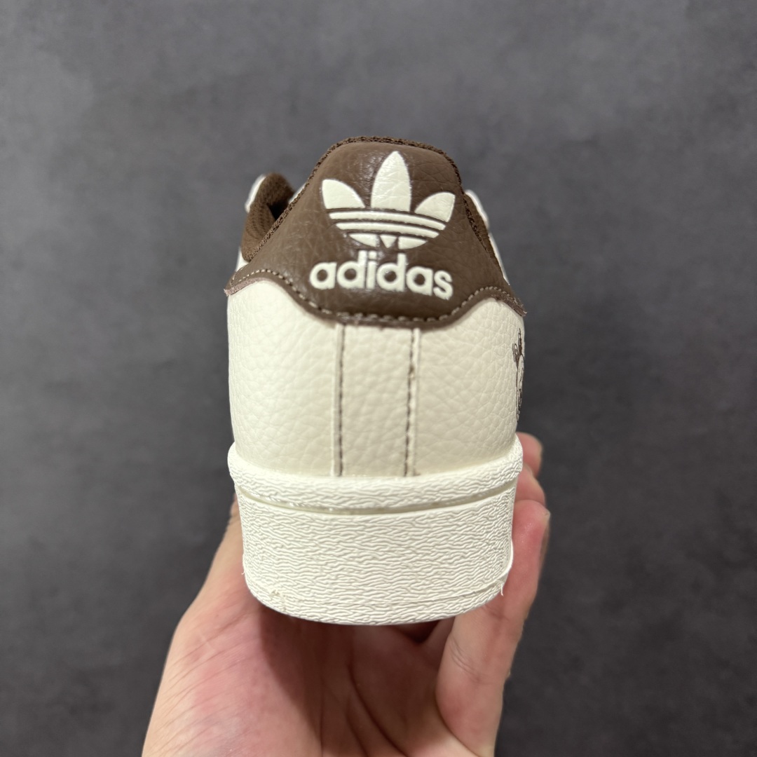  
【纯原】AD Originals Superstar x LABUBU 白棕
采用全新头层拼接皮革材