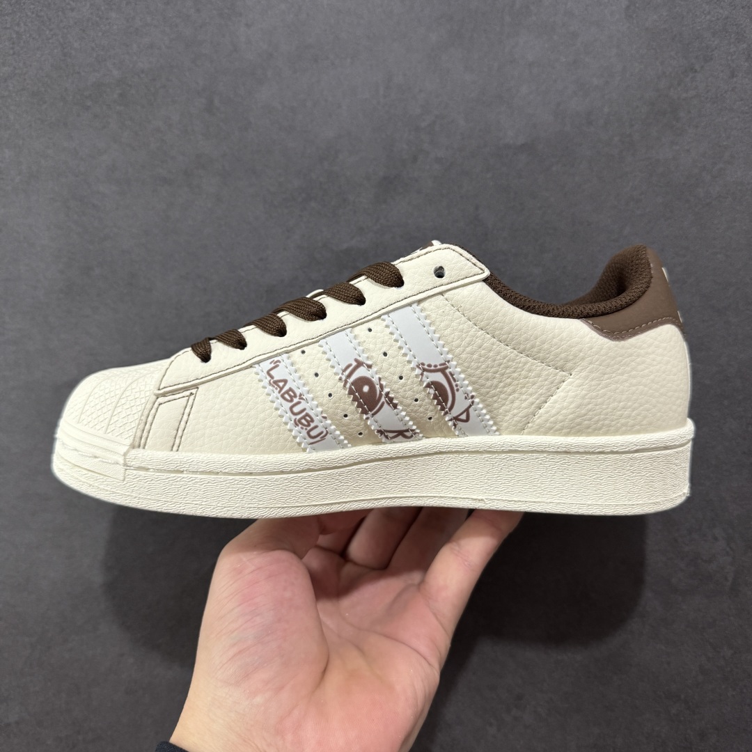  
【纯原】AD Originals Superstar x LABUBU 白棕
采用全新头层拼接皮革材