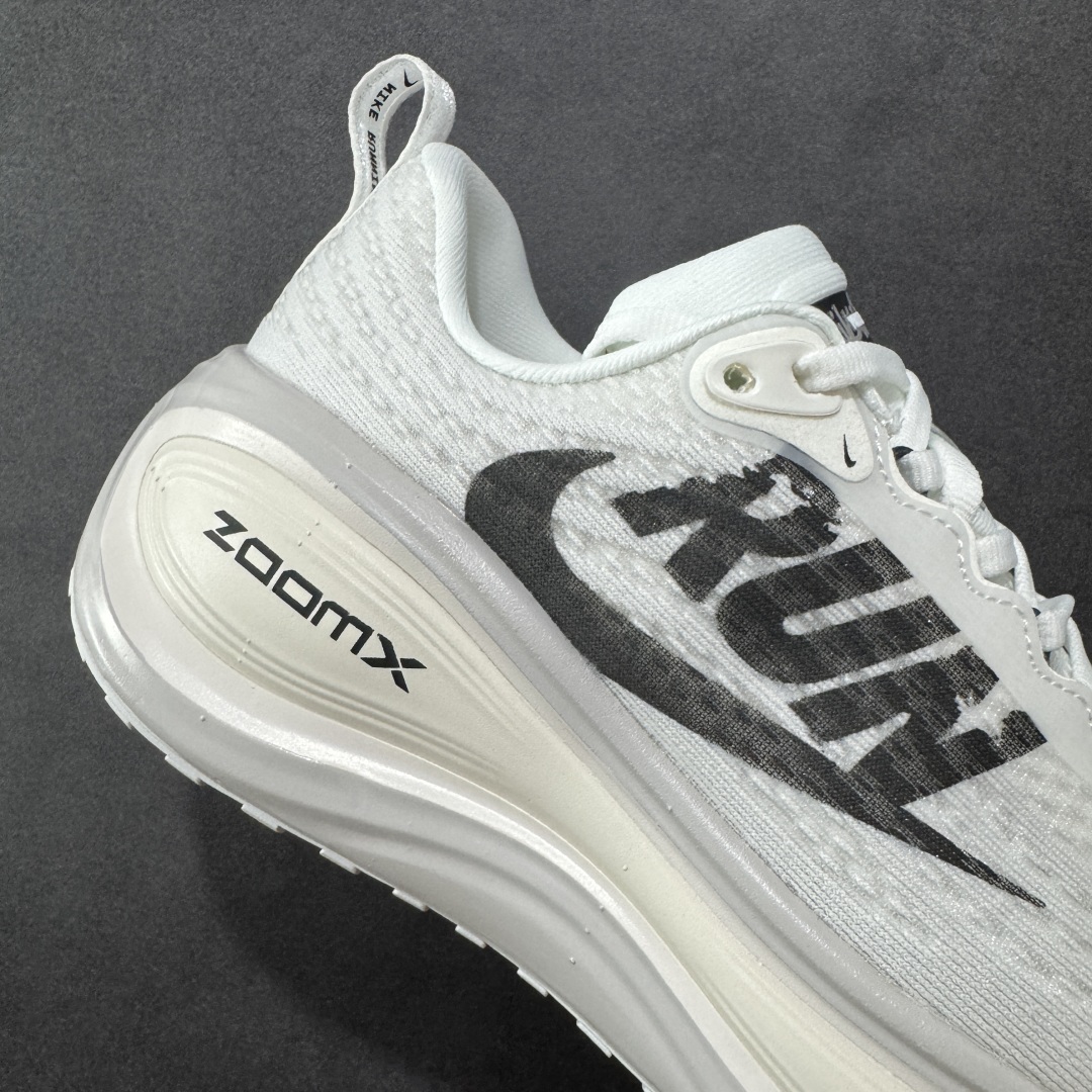  
【纯原】Nike VOMERO PLUS 耐克 舒适减震防滑 低帮跑步鞋
全掌ReactX泡绵中底 