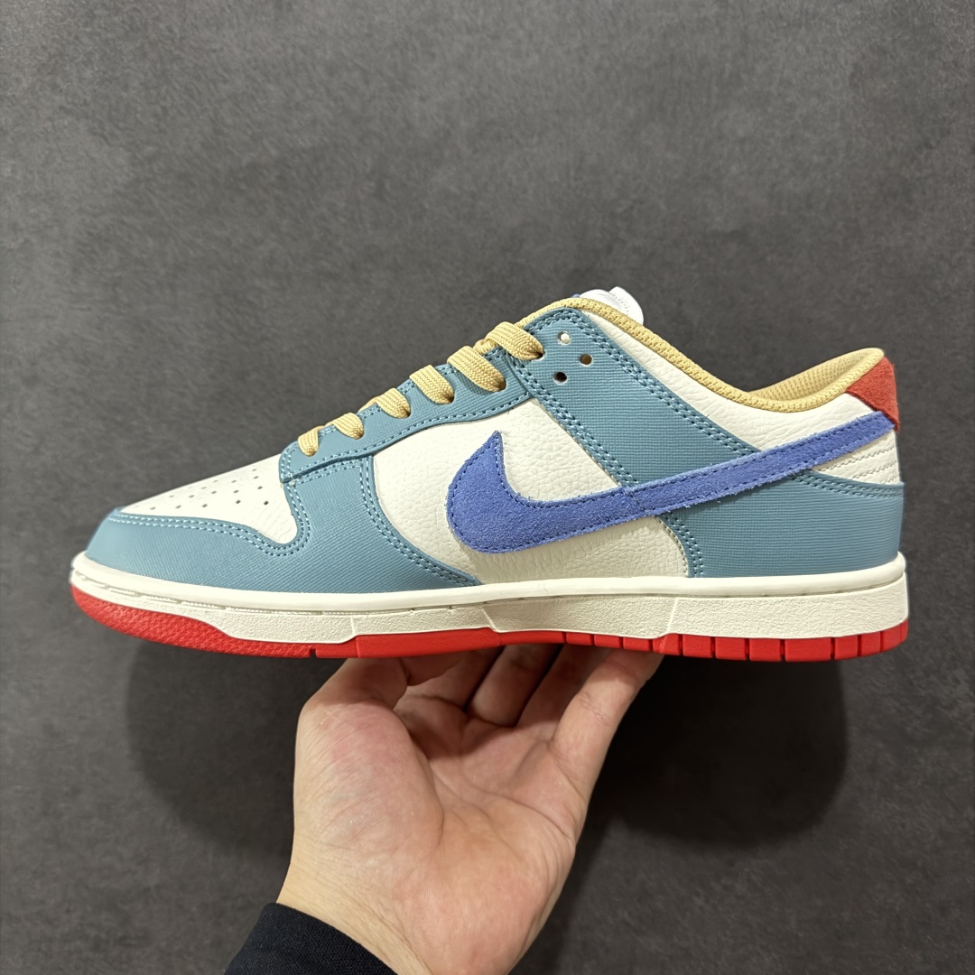  
Nike Dunk Low “Denim Turquoise” 米蓝 低帮休闲运动板鞋
以其引人注目